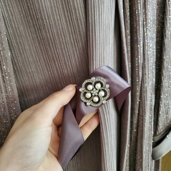 R&M Richards Shimmery Pleated Dress w/ Overlayer and Belt Accents - Picture 4 of 6